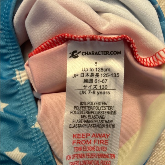 Wonder Woman swimsuit - Picture 6 of 9